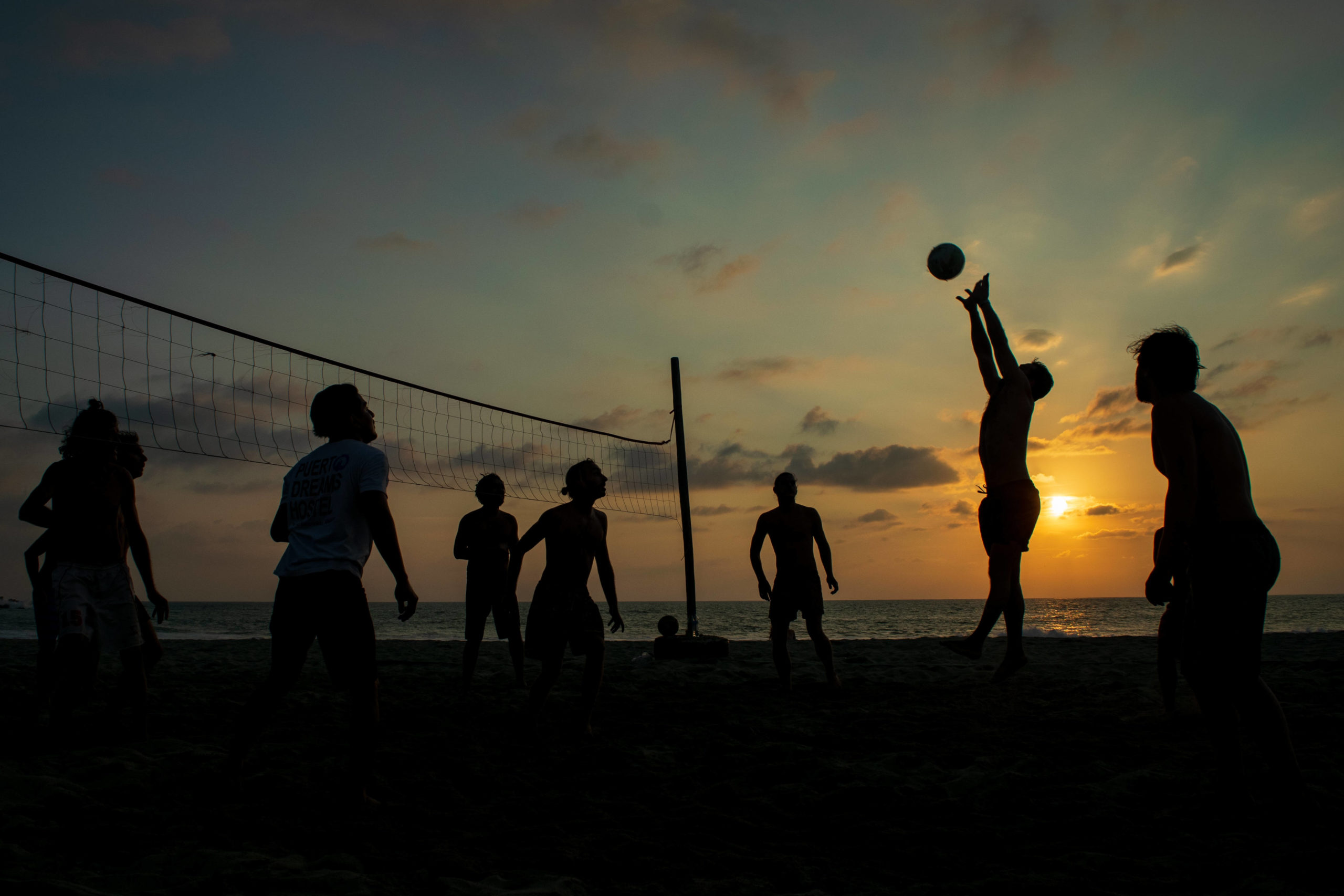 An alle volleyballinteressierten Jugendliche ab 12  Jahre!